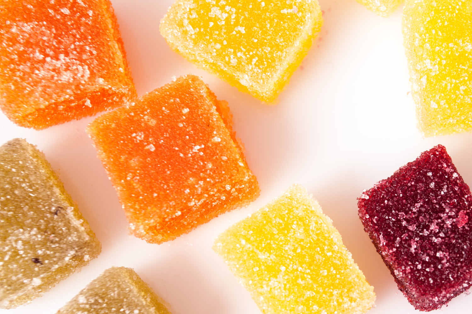 Pectin vs. Gelatin Gummies: Which is Better, Differences, & Uses